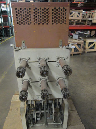 Picture of AMH-4.76-250 G.E. 5KV 1200A EO/DO Magne-Blast Air Breaker