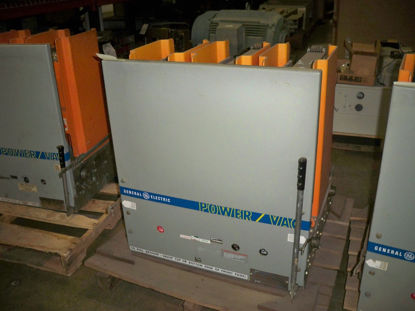 Picture of VB 4.16-250-1 G.E. 5KV 1200A EO/DO Air Circuit Breaker