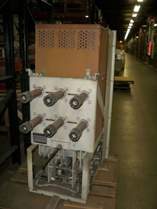 Picture of AMH 4.76-250-OD G.E. 5KV 1200A EO/DO Magne-Blast Air Breaker
