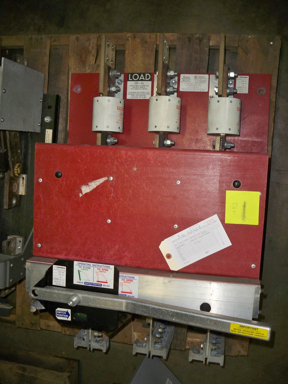 Picture of Pringle Pressure Contact Switch QA-2033-B | 2000 Amp 480 Volt | Red Back Plate