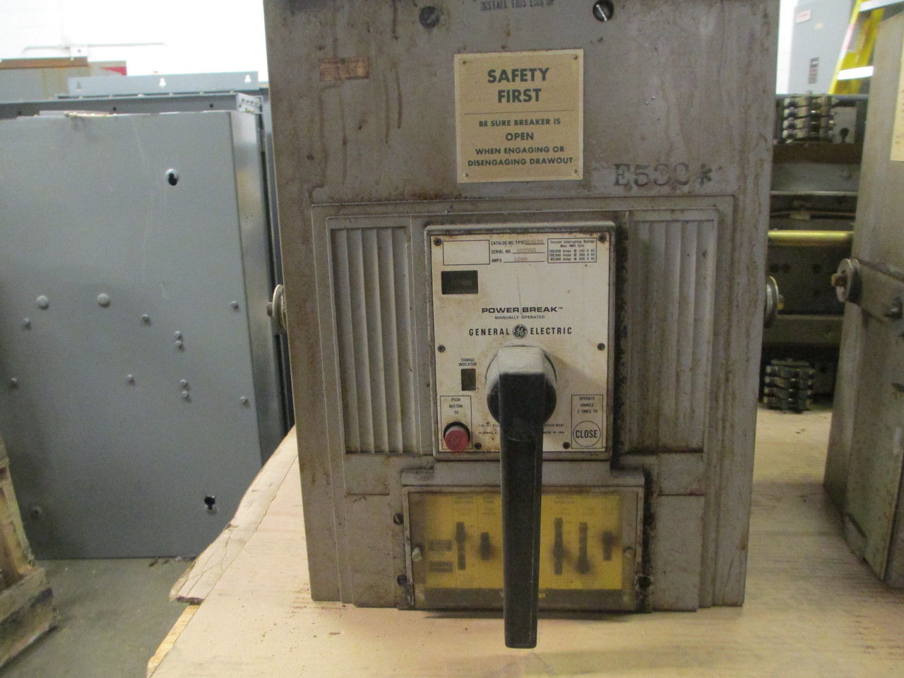 Picture of TPSS6612G GE Power Break 1200 Amp 600 Volt AC M/O