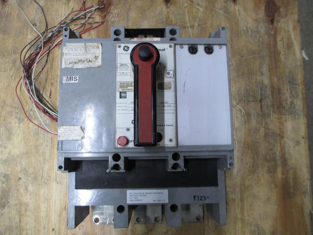 Picture of General Electric TPYY6620E1 Power Break Molded Case Switch 2000 Amp 600 VAC FM/EO