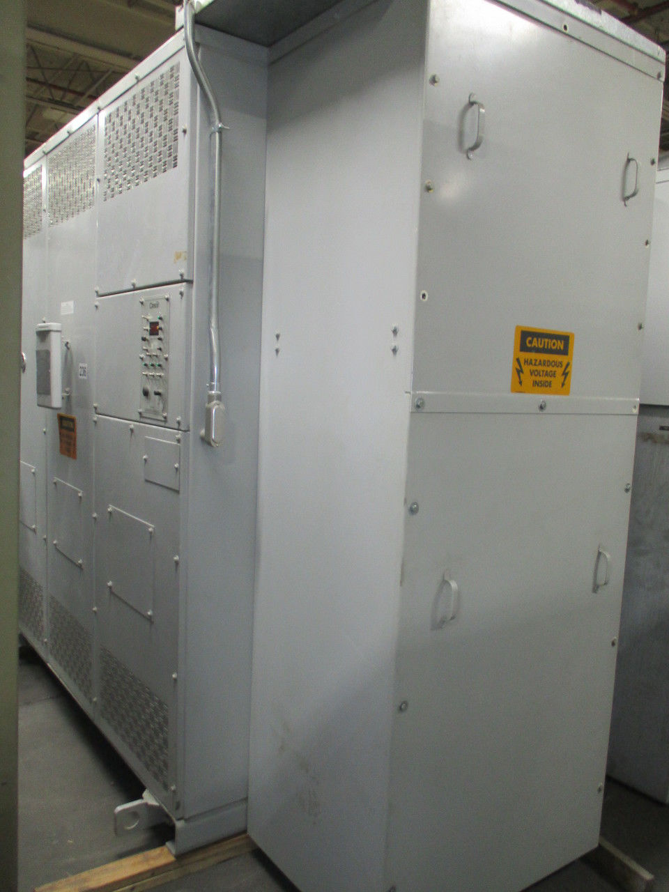 Picture of General Electric 2000/2800 KVA 12470-480Y/277 Volt Cast Epoxy Resin Medium Voltage Dry Type Transformer R&G