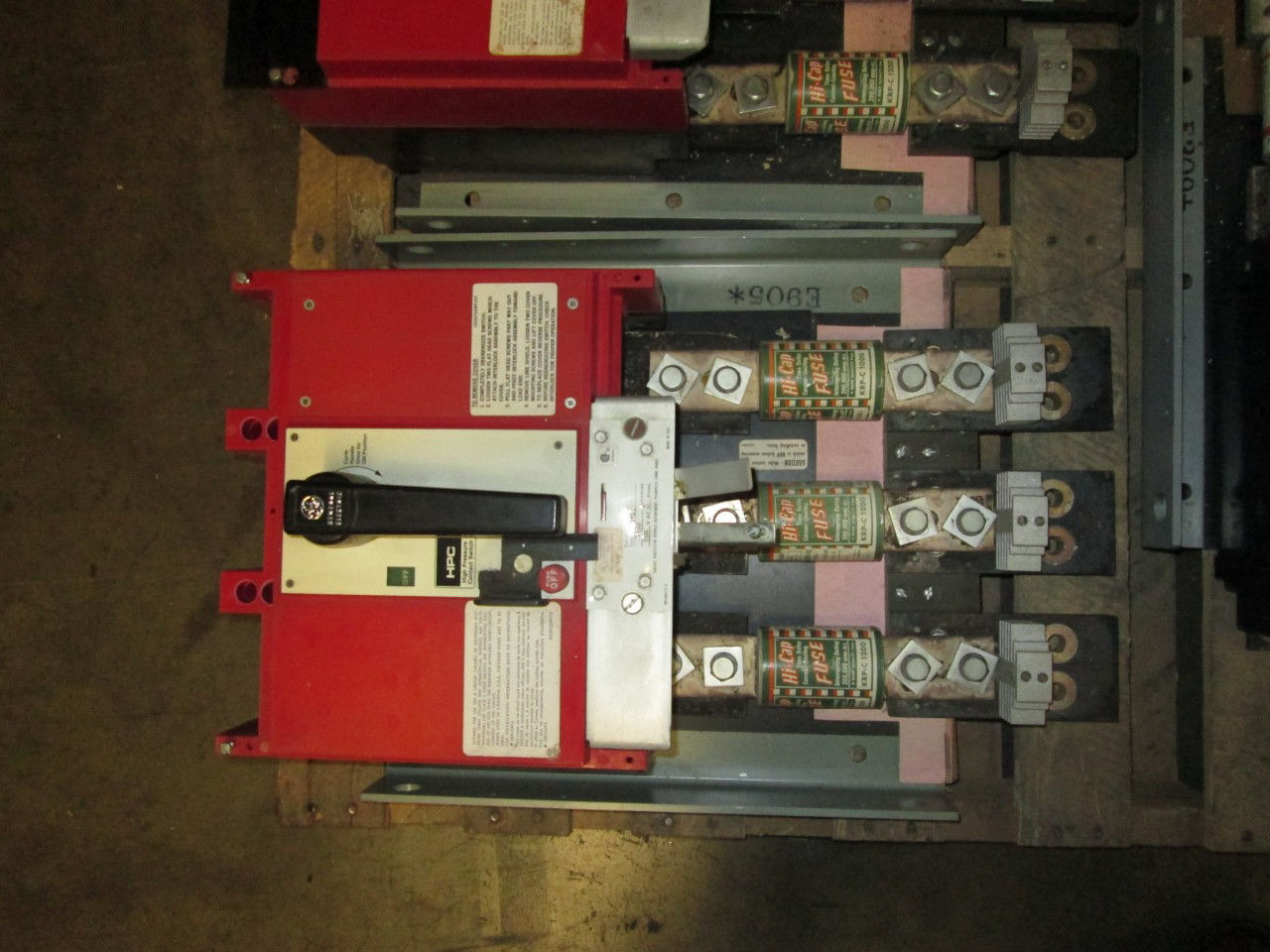 Picture of General Electric High Pressure Contact Switch THPR3612 | 1200 Amp 600 Volt