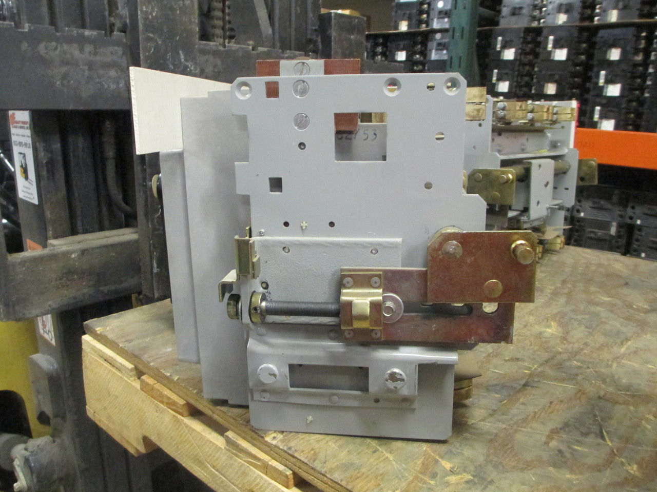 Picture of TPVVF3608 GE Power Break Breaker 800 Amp 600 Volt M/O D/O