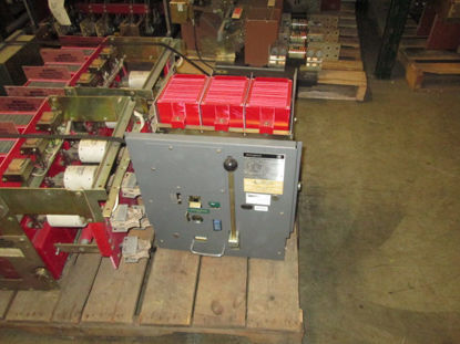 Picture of DS-416 Westinghouse 1600A 600V MO/DO Air Breaker