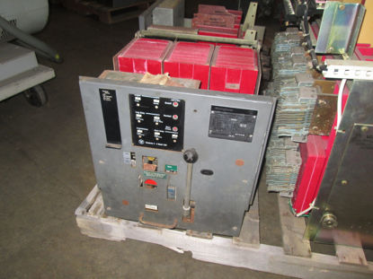 Picture of DS-420 Westinghouse 2000A 600V Air Circuit Breaker EO/DO LSIG
