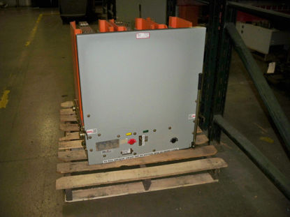Picture of VB1-4.16-250-2 GE 5KV 1200A EO/DO Power VAC Circuit Breaker
