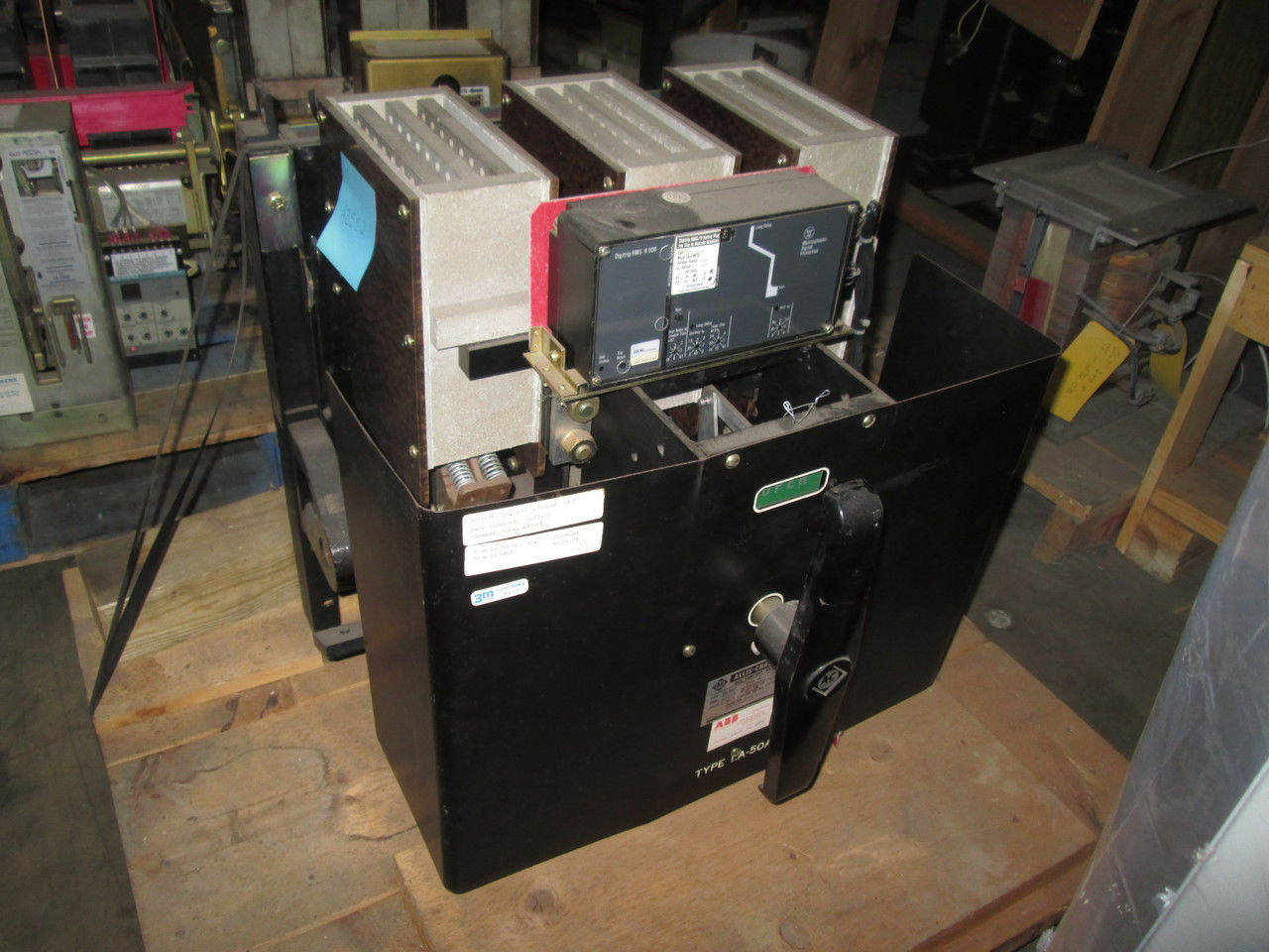 Picture of LA-50A Allis Chalmers 1200A 600V Air Breaker MO/DO LI