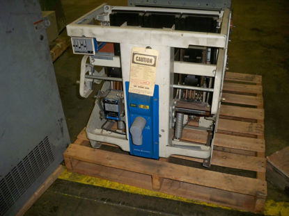 Picture of AK-3A-75 GE 3000A 600V MO/DO Air Breaker LSI