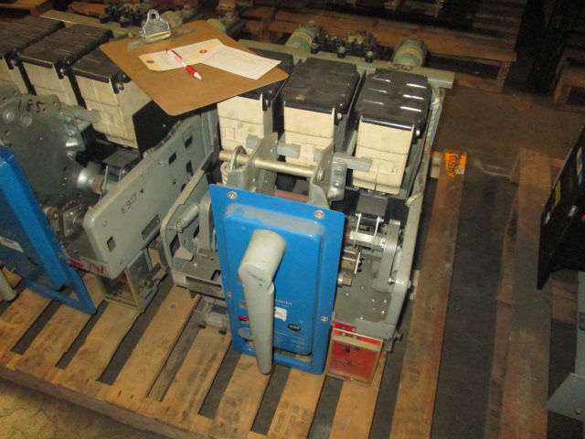 Picture of AKRU-4A-30 GE 800A Frame 600A Rated Fused Air Breaker MO/DO LI