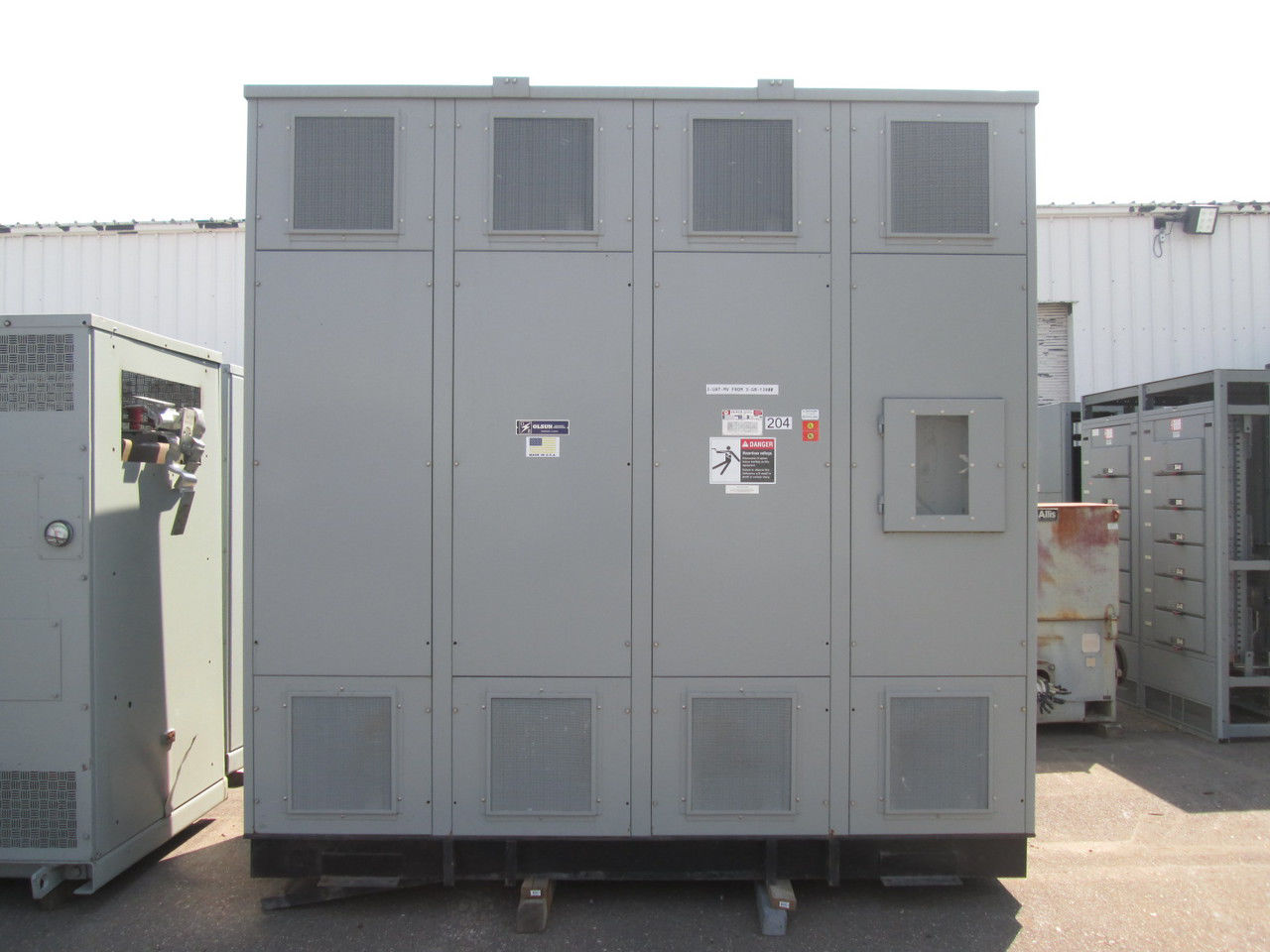 Picture of Olsun 5000/6666 KVA 13800Y/7970-2400 Volt Medium Voltage Dry Type Transformer R&G