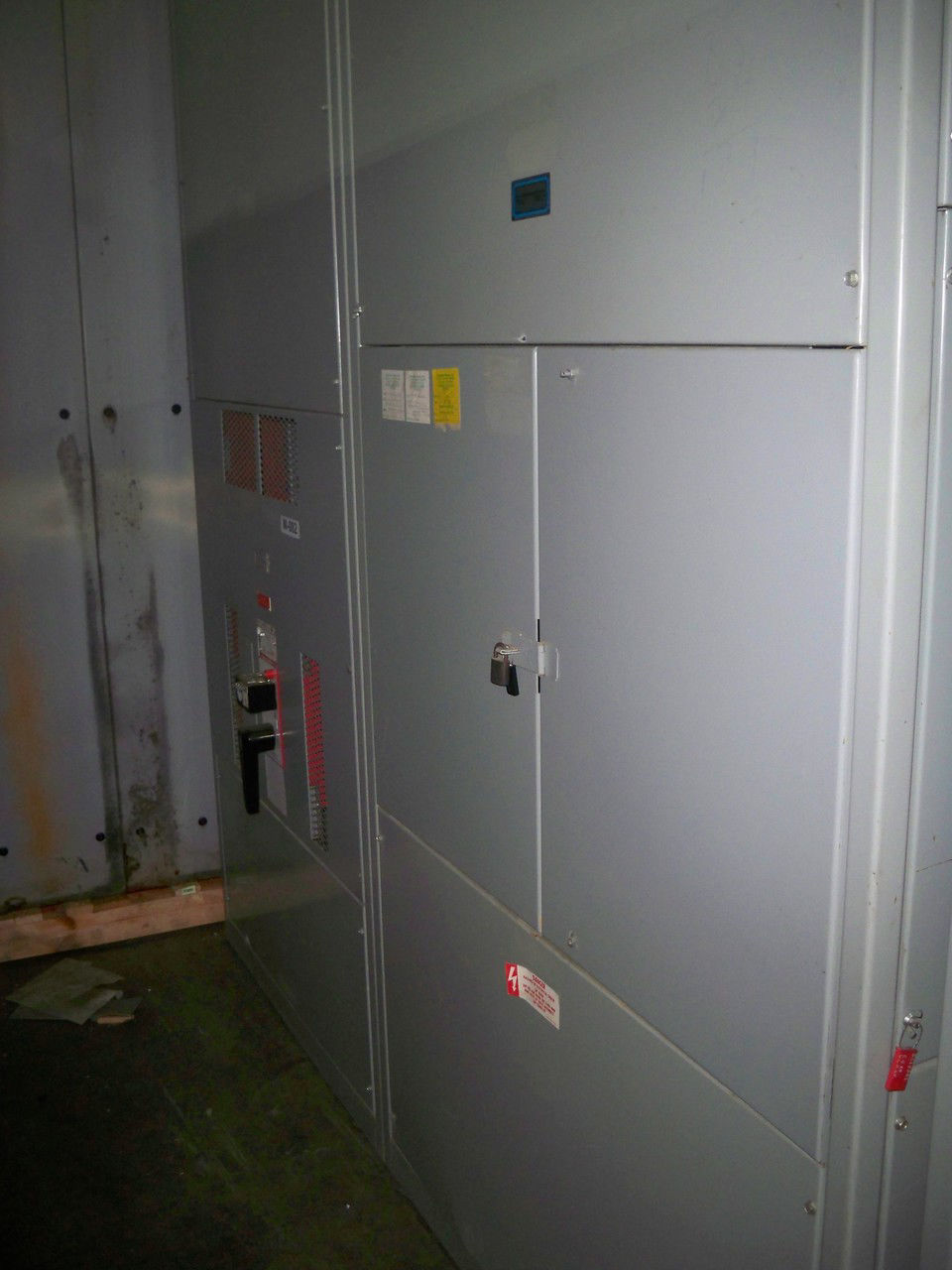 Picture of General Electric AV-Line Switchboard THPR3612B | 1200 amp Main Fusible | 480V 3-Phase 4-Wire | NEMA 1 R&G