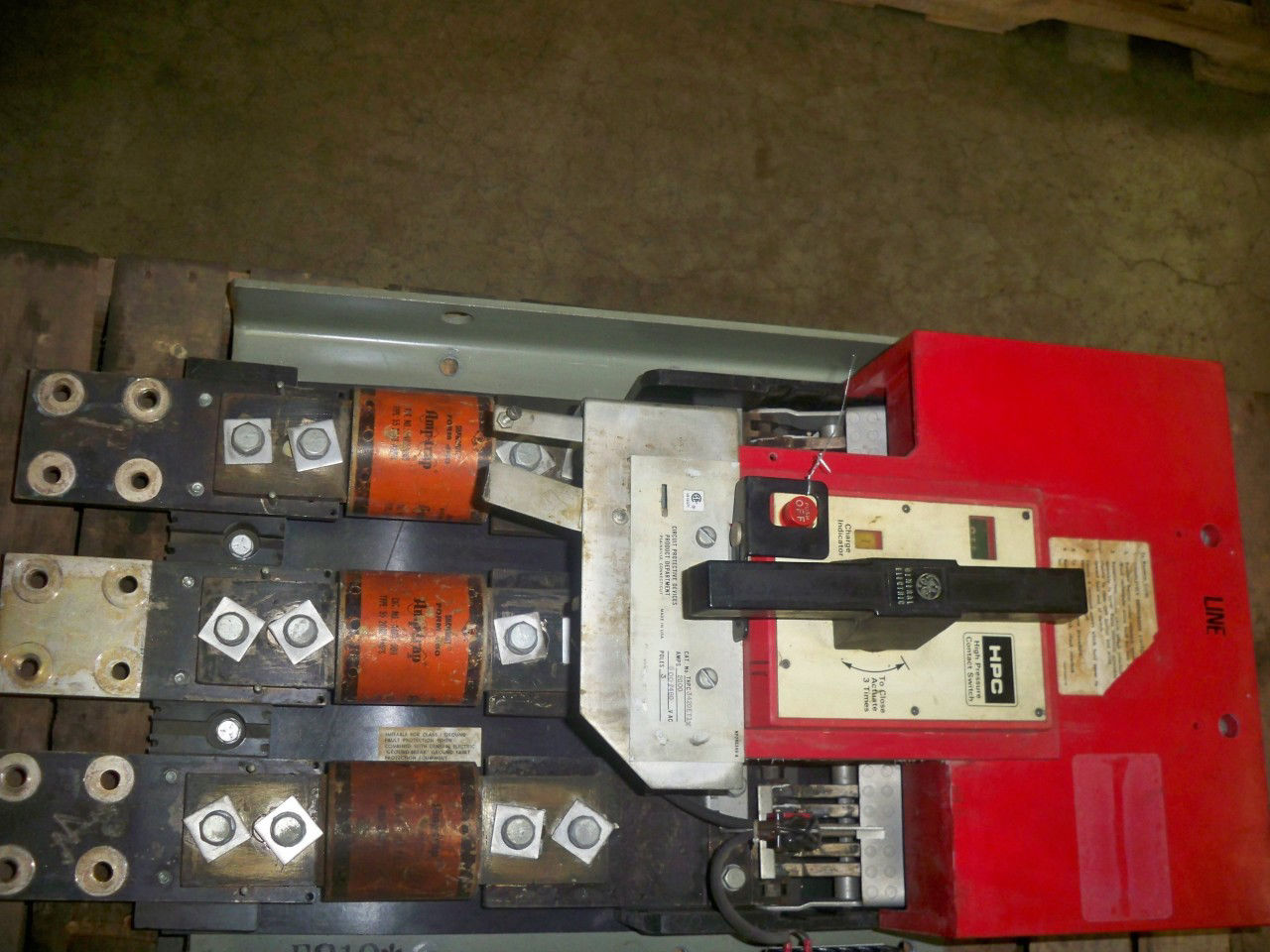 Picture of General Electric High Pressure Contact Switch THPC3420ET1X | 2000 Amp 600/480 Volt | W/ ST