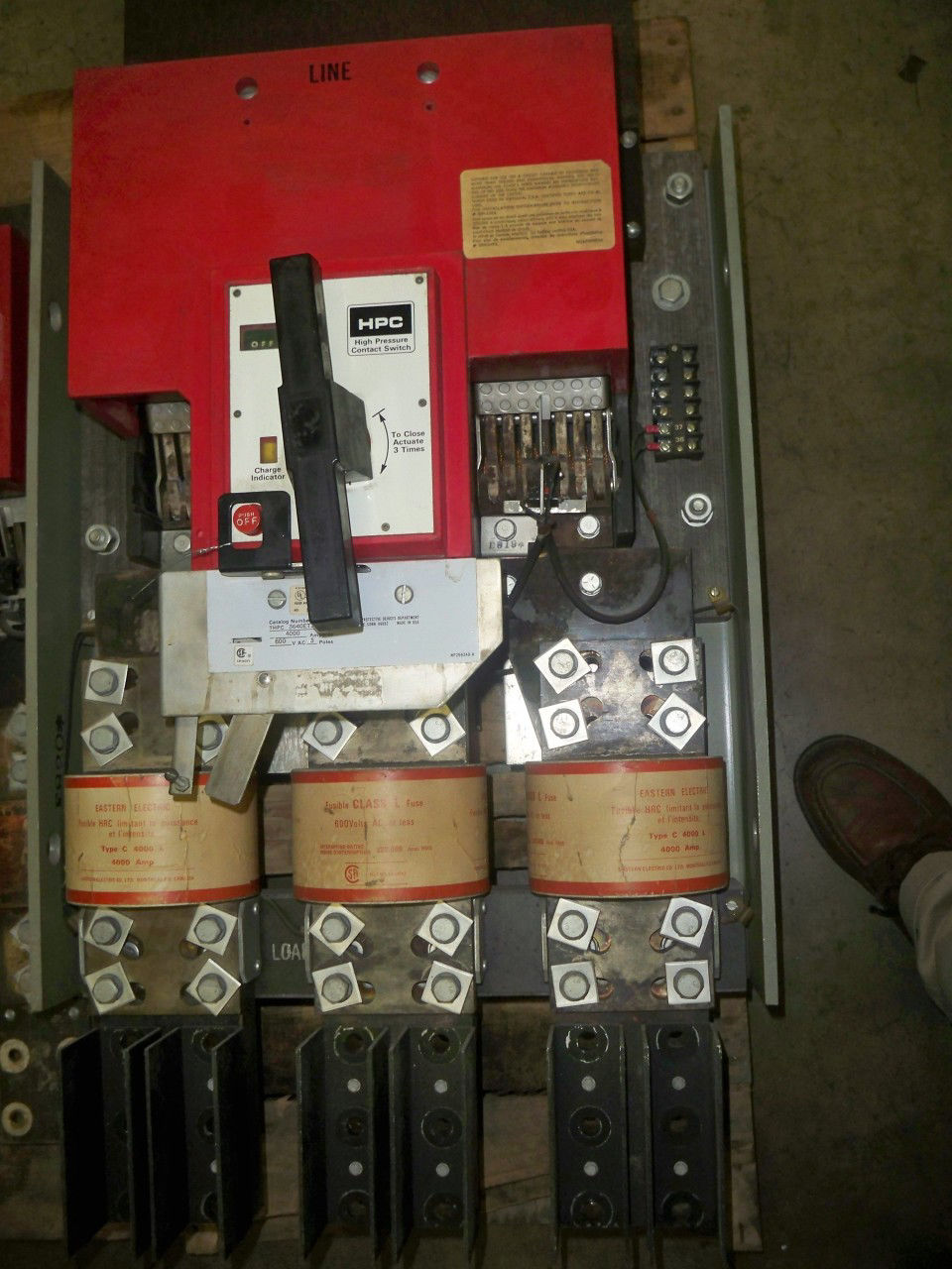 Picture of General Electric High Pressure Contact Switch THPC3640ET1 | 4000 Amp 600 Volt | W/ ST