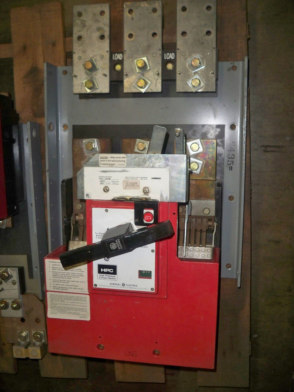 Picture of General Electric High Pressure Contact Switch THPC3620B | 2000 Amp 600 Volt | Bottom Fed