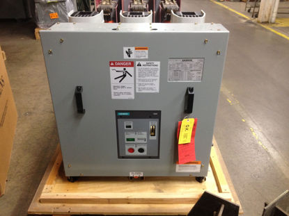 Picture of 5-GMI-350-3000-78 Siemens 3000A 5KV AC High Voltage Air Circuit Breaker EO/DO New Surplus