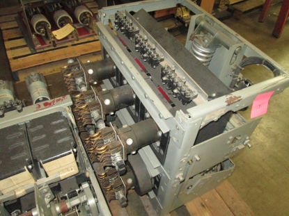 Picture of AKR-5C-75 GE AIR BREAKER 3200A FRAME EO/DO LS