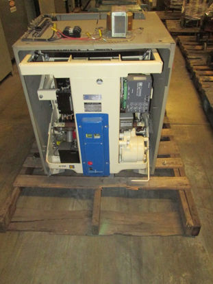 Picture of AK2-50-2 GE 1600A 600V Air Breaker EO/DO W/ CUBICLE