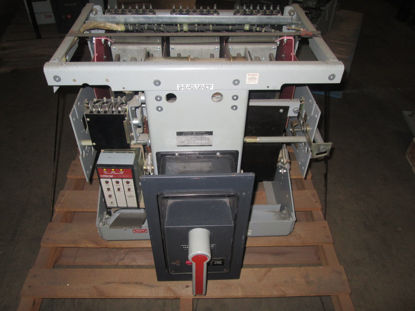 Picture of AKR-6D-75 GE 3200A Frame 3200A Rated 600V MO/DO Air Breaker LSG