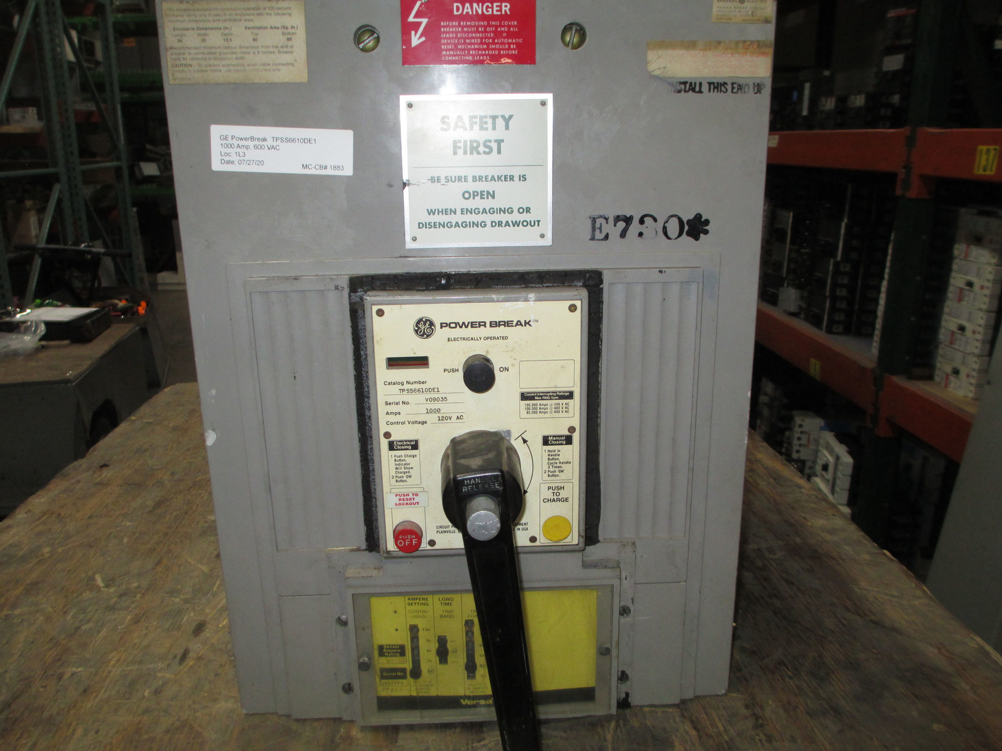 Picture of TPSS6610DE1 GE Power Break Breaker 1000 Amp 600 Volt AC VersaTrip E/O D/O