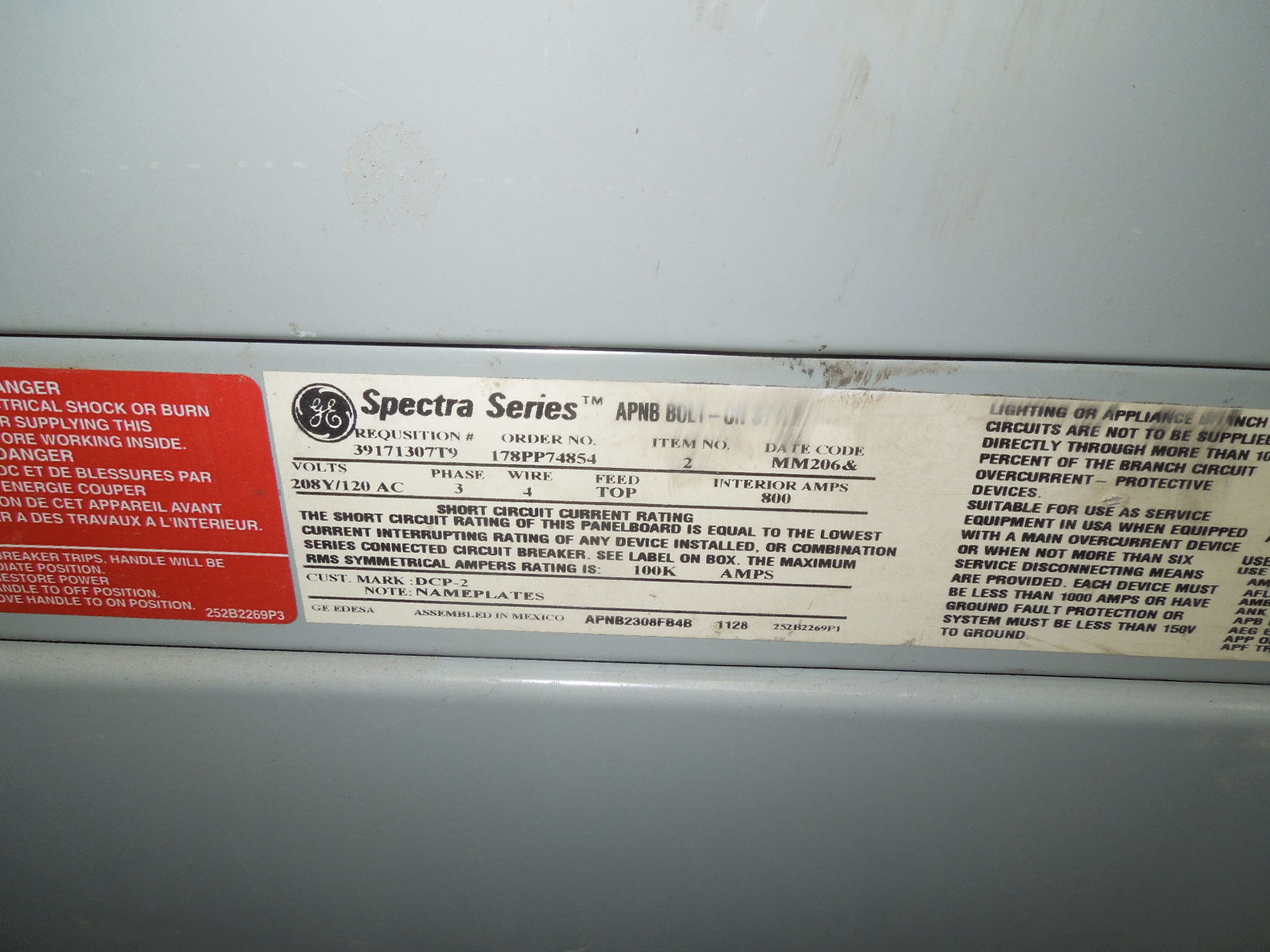 GE Spectra Series Panelboard 800 Amp SKHA36AT0800 Main 208Y/120V NEMA 1