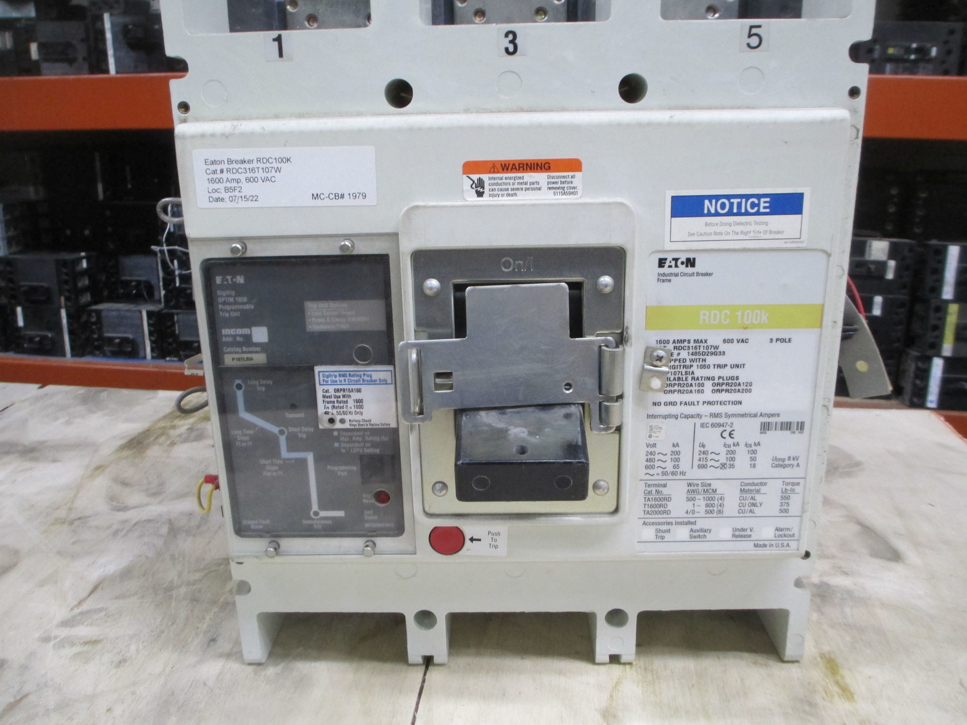 Picture of Eaton RDC100K Circuit Breaker RDC316T107W 1600 Amp 600 Volt AC M/O F/M