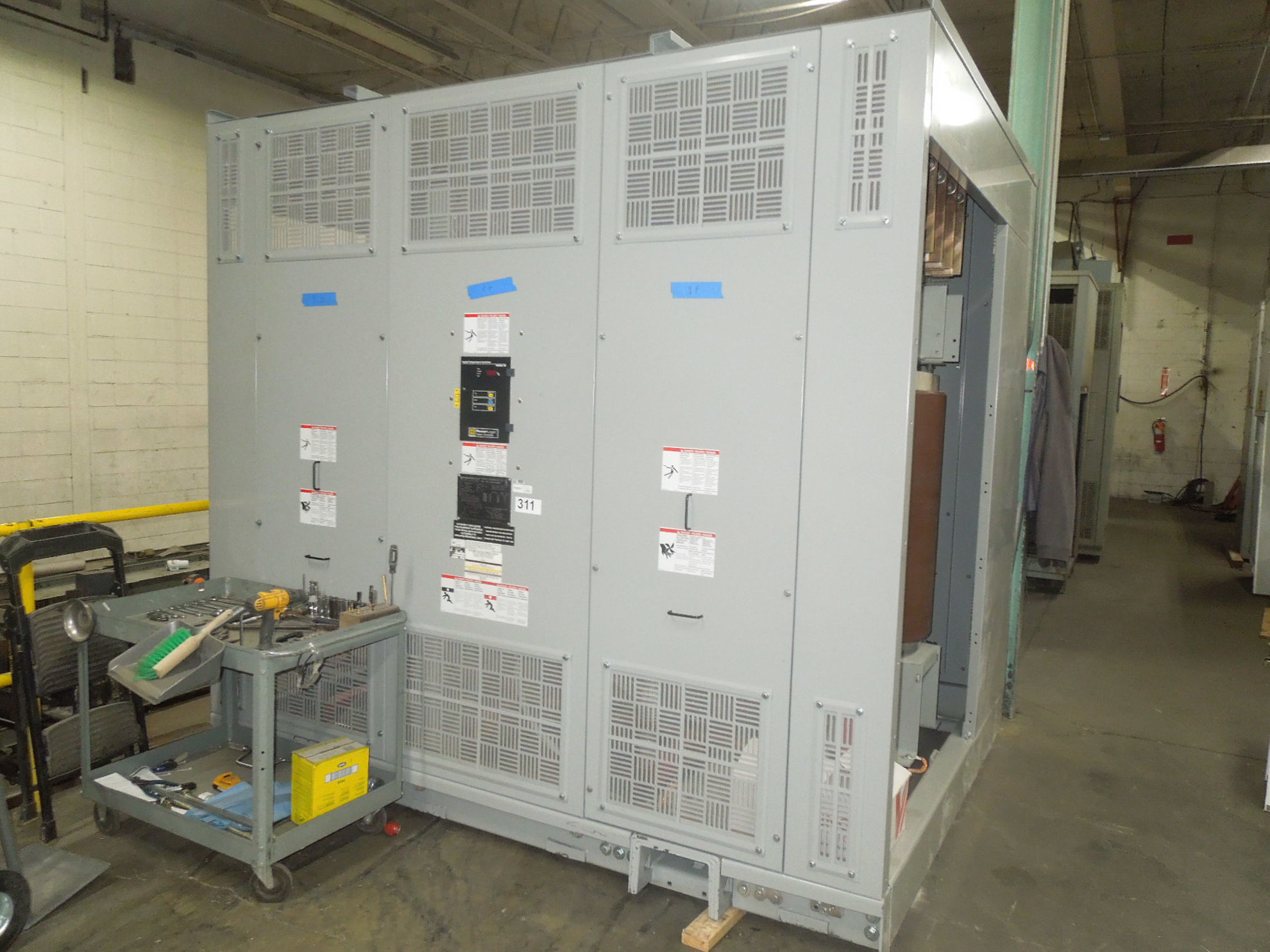 Picture of Square D 2500/3333 KVA 12470-480Y/277 Volt Medium Voltage Dry Type Transformer R&G