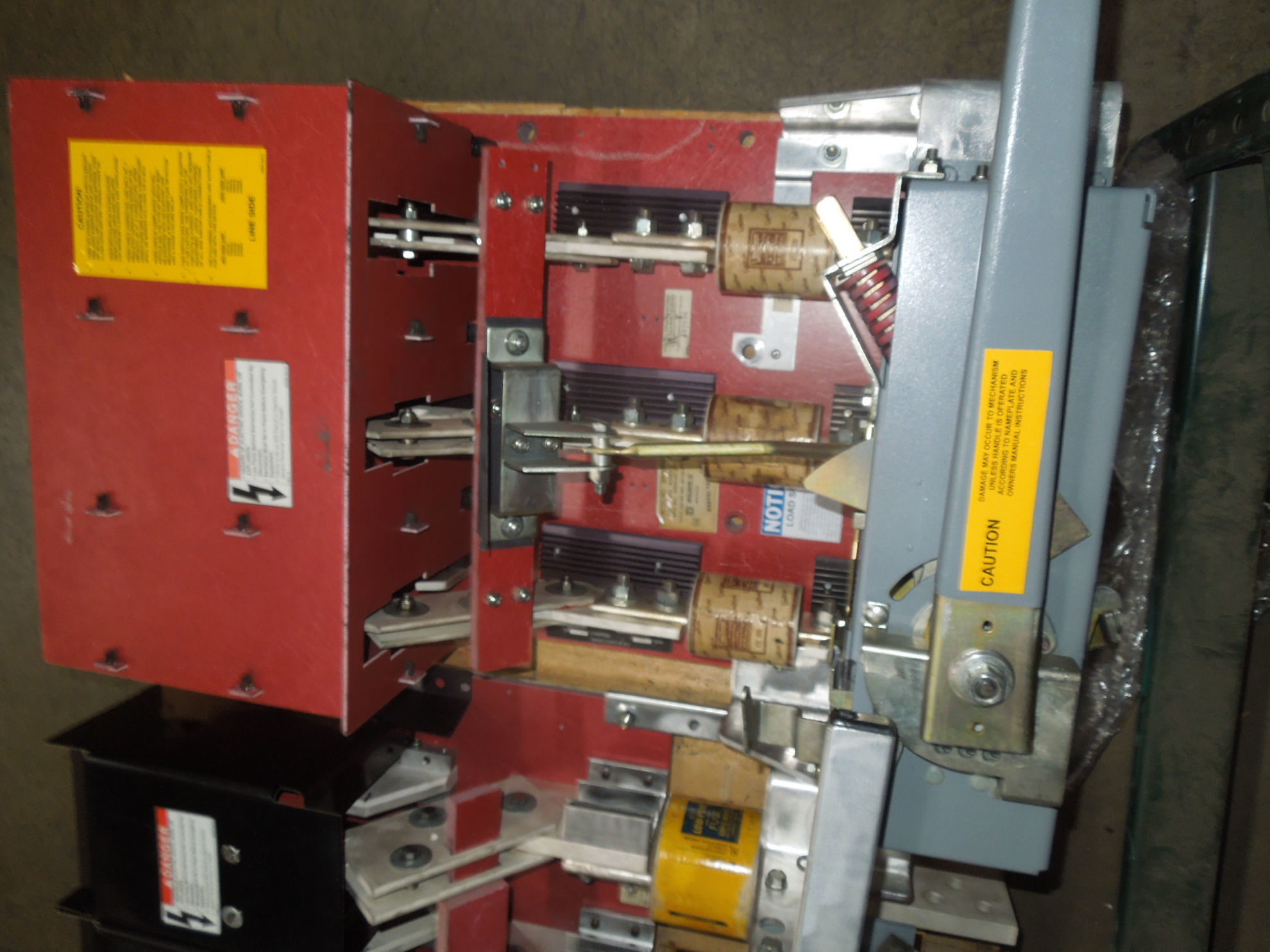 Picture of Square D Pressure Contact Switch BPO3616I | 1600 Amp 600 Volt | Red Back Plate