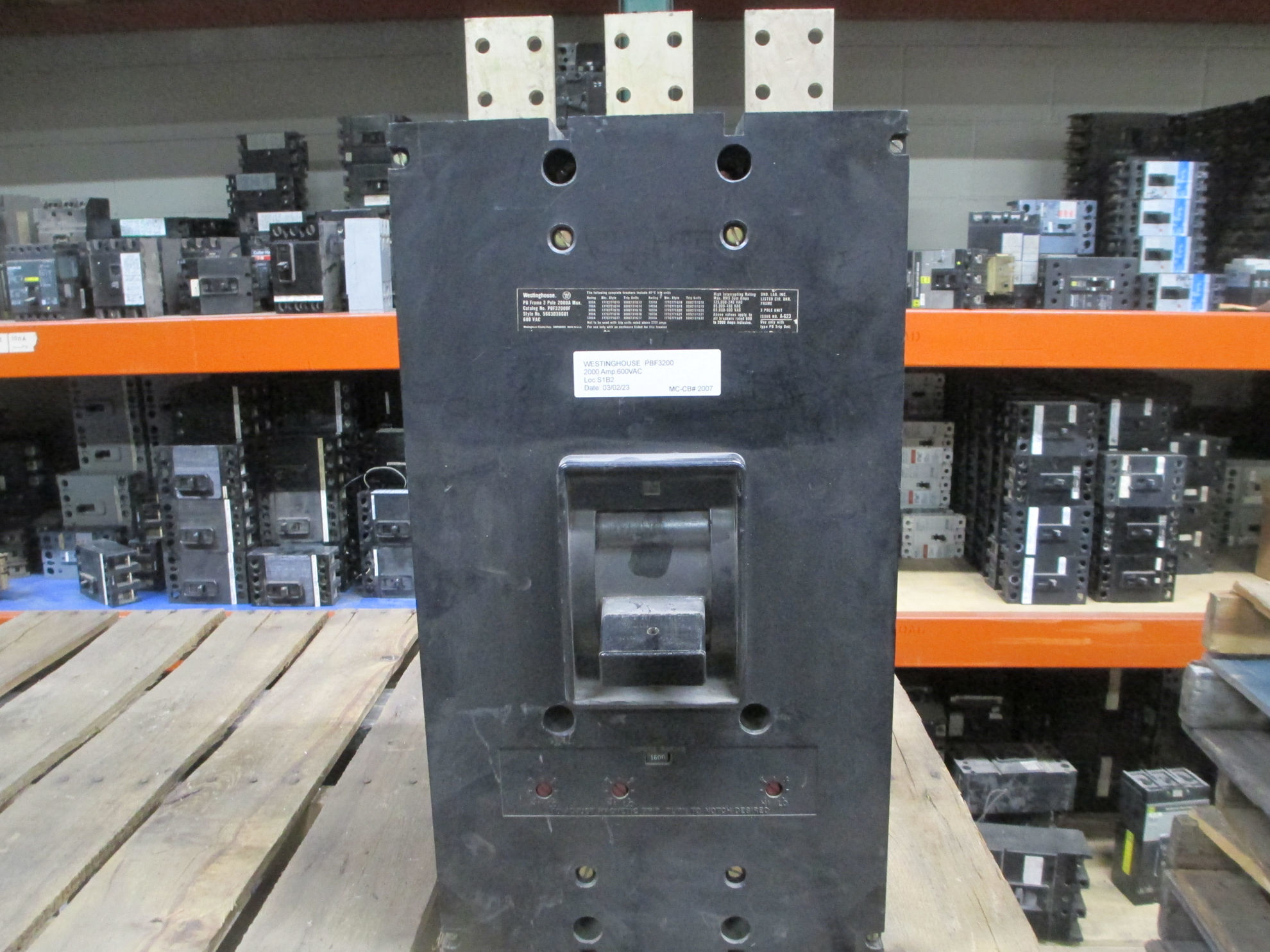 Picture of Westinghouse PBF32000F Breaker 2000 Amp 600 Volt AC F/M M/O