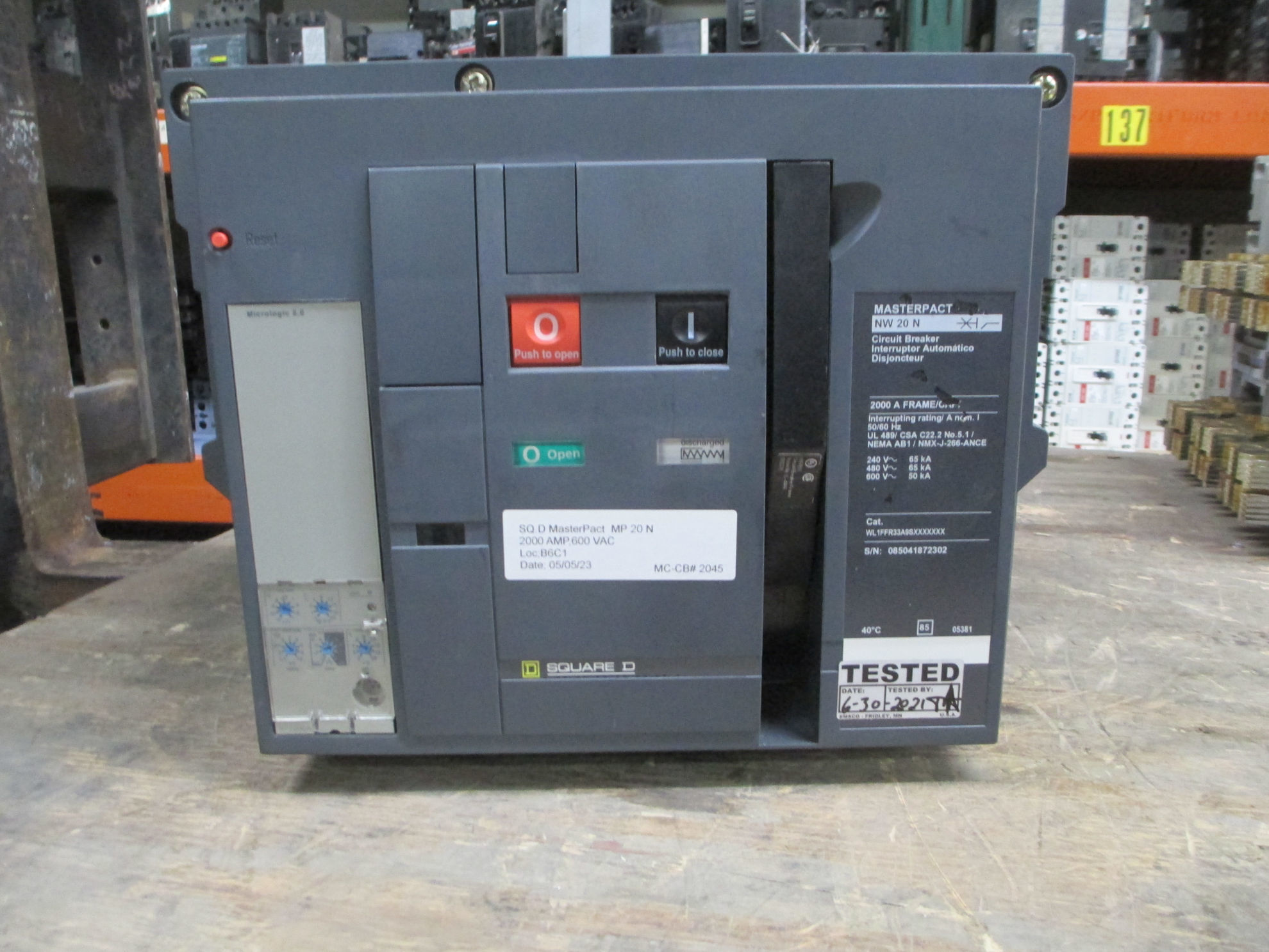 Picture of Square D MasterPact NW20N Circuit Breaker 2000 Amp 600 Volt AC M/O D/O
