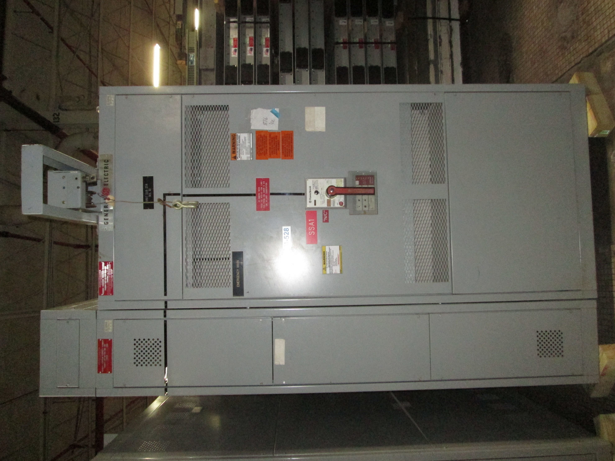 Picture of General Electric AV-Line Switchboard TCVVF9640E1 | 4000 Amp Main Breaker | 480Y/277V 3-Phase 4-Wire | NEMA 1 R&G