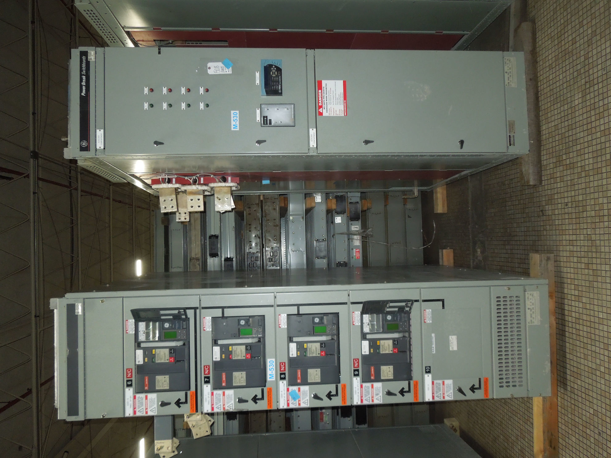 Picture of General Electric Power Break Switchboard | 4000 Amp Main Lug Only | 480Y/277V 3-Phase 4-Wire | NEMA 1 R&G