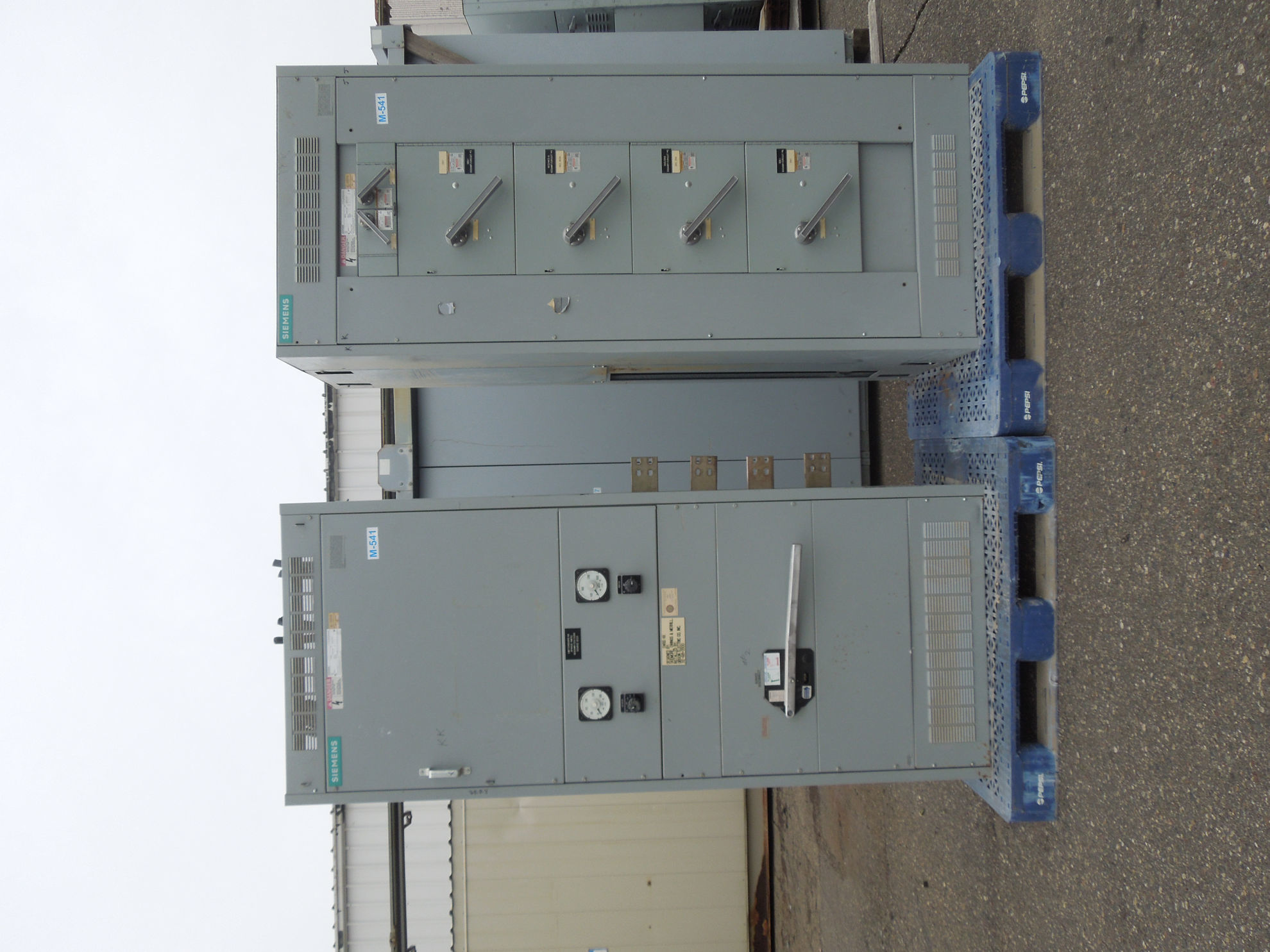 Picture of Siemens FC I Series 6 Switchboard QA-1633 | 1600 Amp Main Fusible | 208Y/120V 3-Phase 4-Wire | NEMA 1 R&G