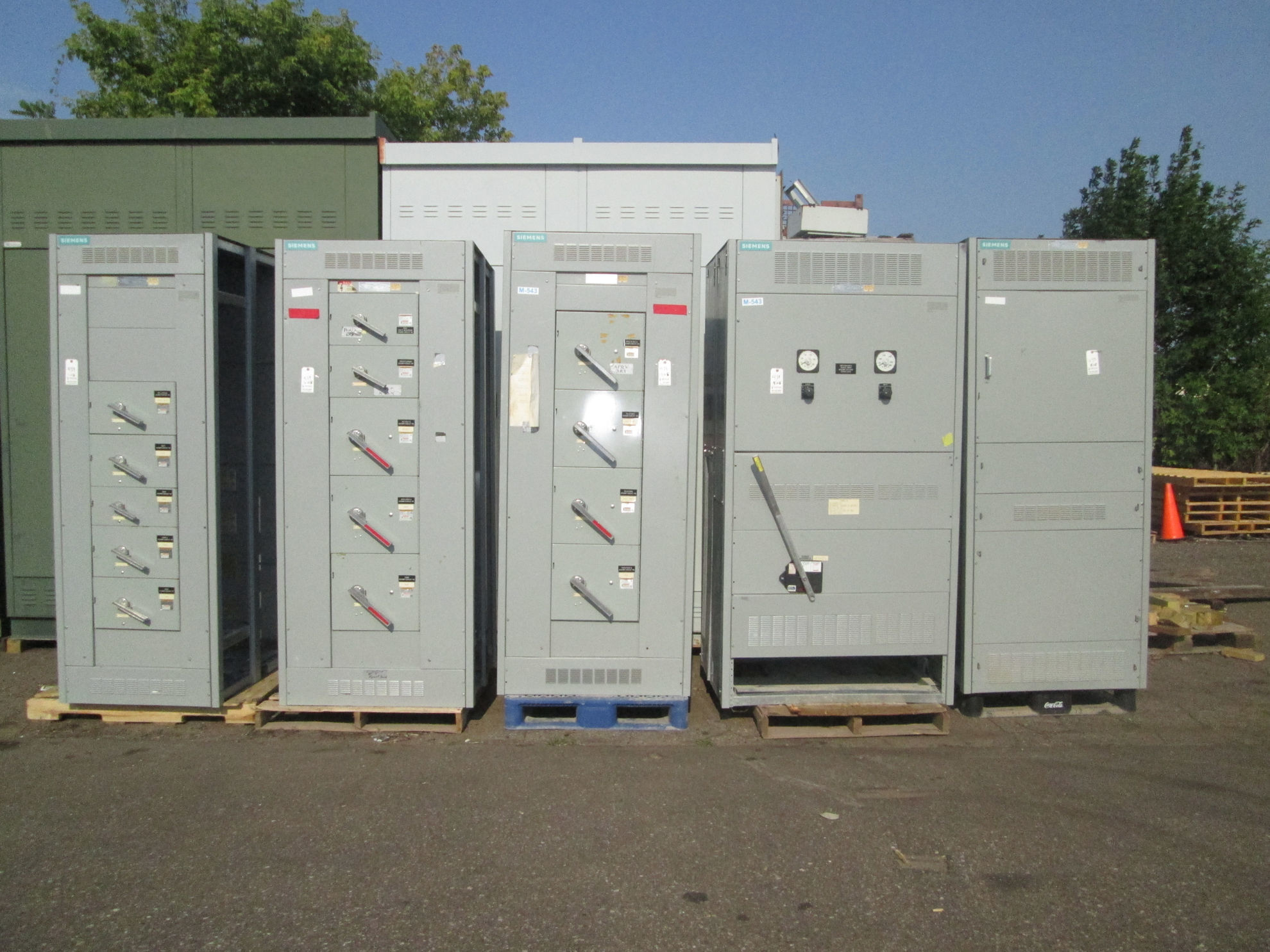 Picture of Siemens FC II Series 6 Switchboard QA-3033 | 3000 Amp Main Fusible | 208Y/120V 3-Phase 4-Wire | NEMA 1 R&G