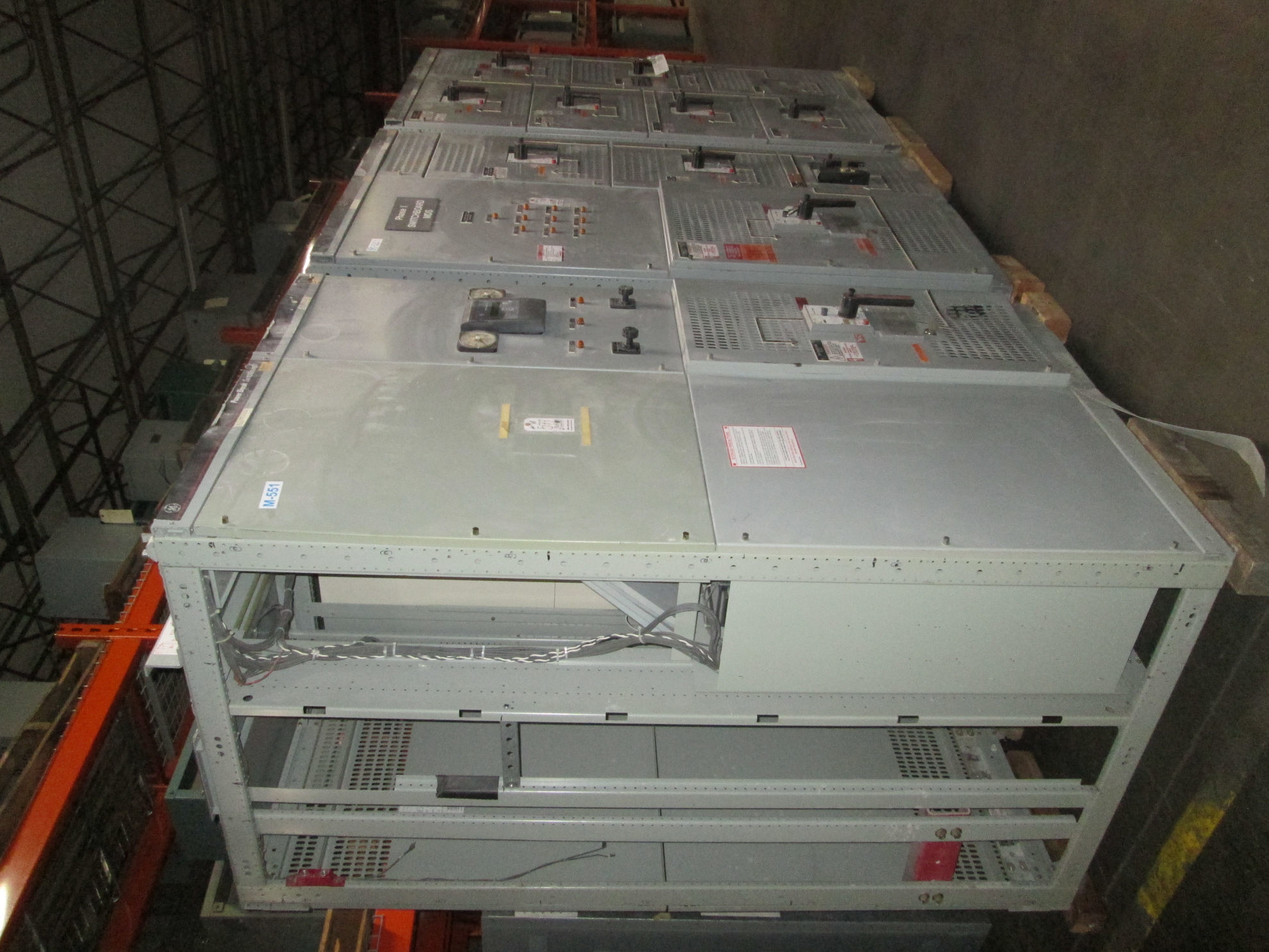 Picture of General Electric Power Break Switchboard TC3030TTZE1R | 3000 Amp Main Breaker | 480Y/277V 3-Phase 4-Wire | NEMA 1 R&G
