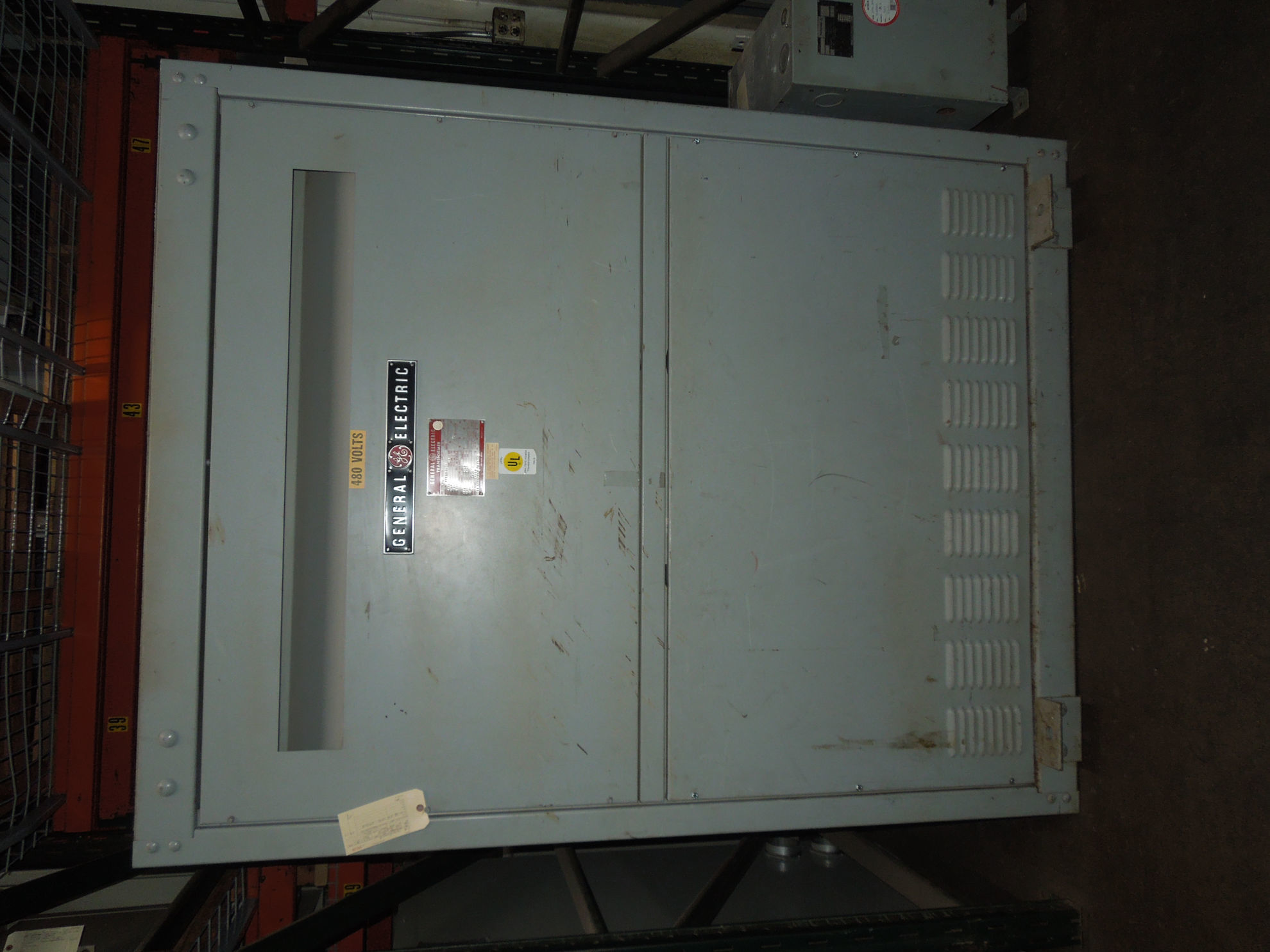 Picture of General Electric 750 KVA 480-208Y/120 Volt 3 Phase Low Voltage Dry Type Transformer R&G