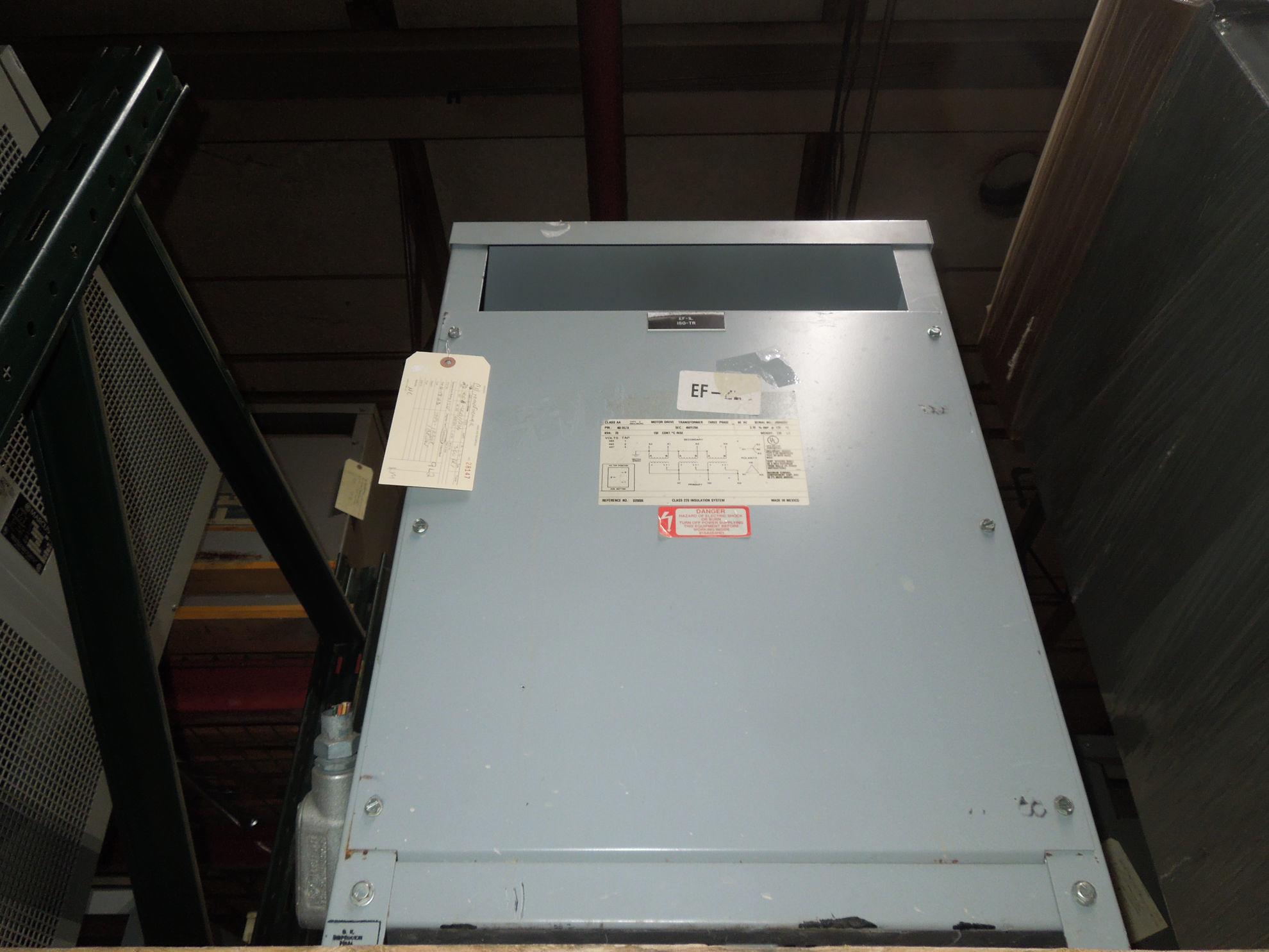 Picture of Cutler-Hammer Low Voltage Dry Type Transformer | 20 KVA 460-460Y/266 Volt | 3 Phase NEMA 1 R&G