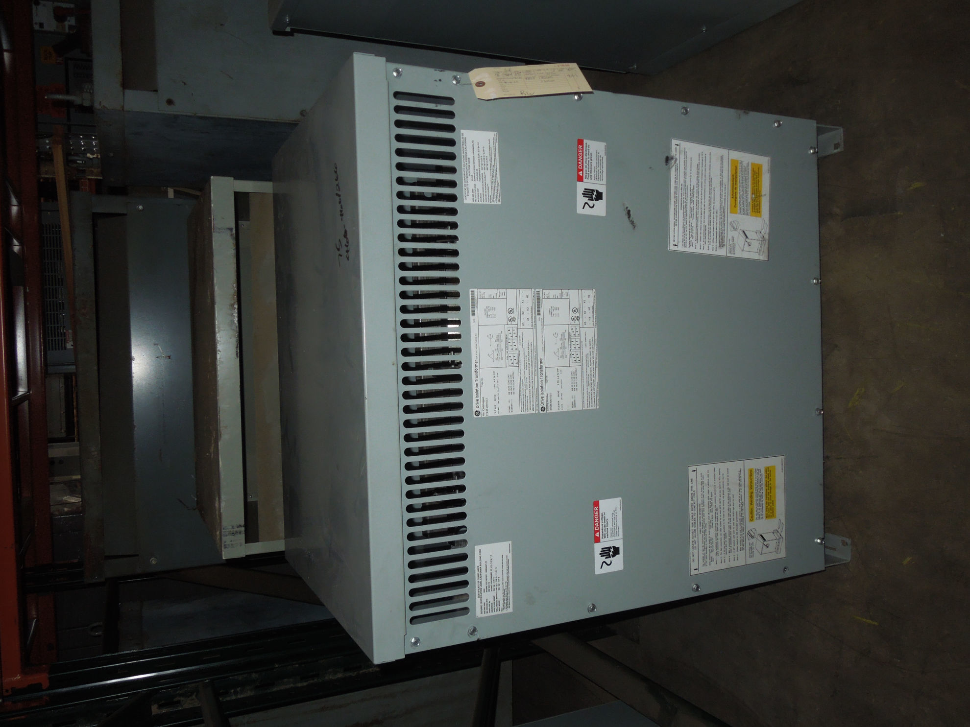 Picture of General Electric 75 KVA 460-460Y/260 Volt 3 Phase Low Voltage Dry Type Transformer R&G