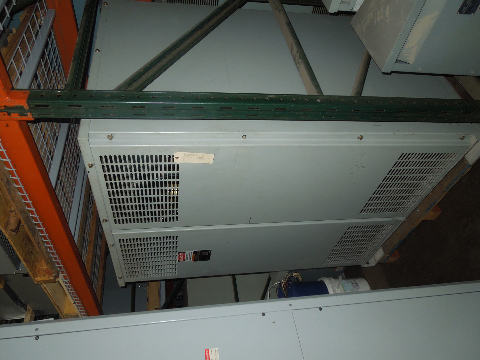 Picture of ITE Low Voltage Dry Type Transformer | 750 KVA 480-208Y/120 Volt | 3 Phase NEMA 1 R&G