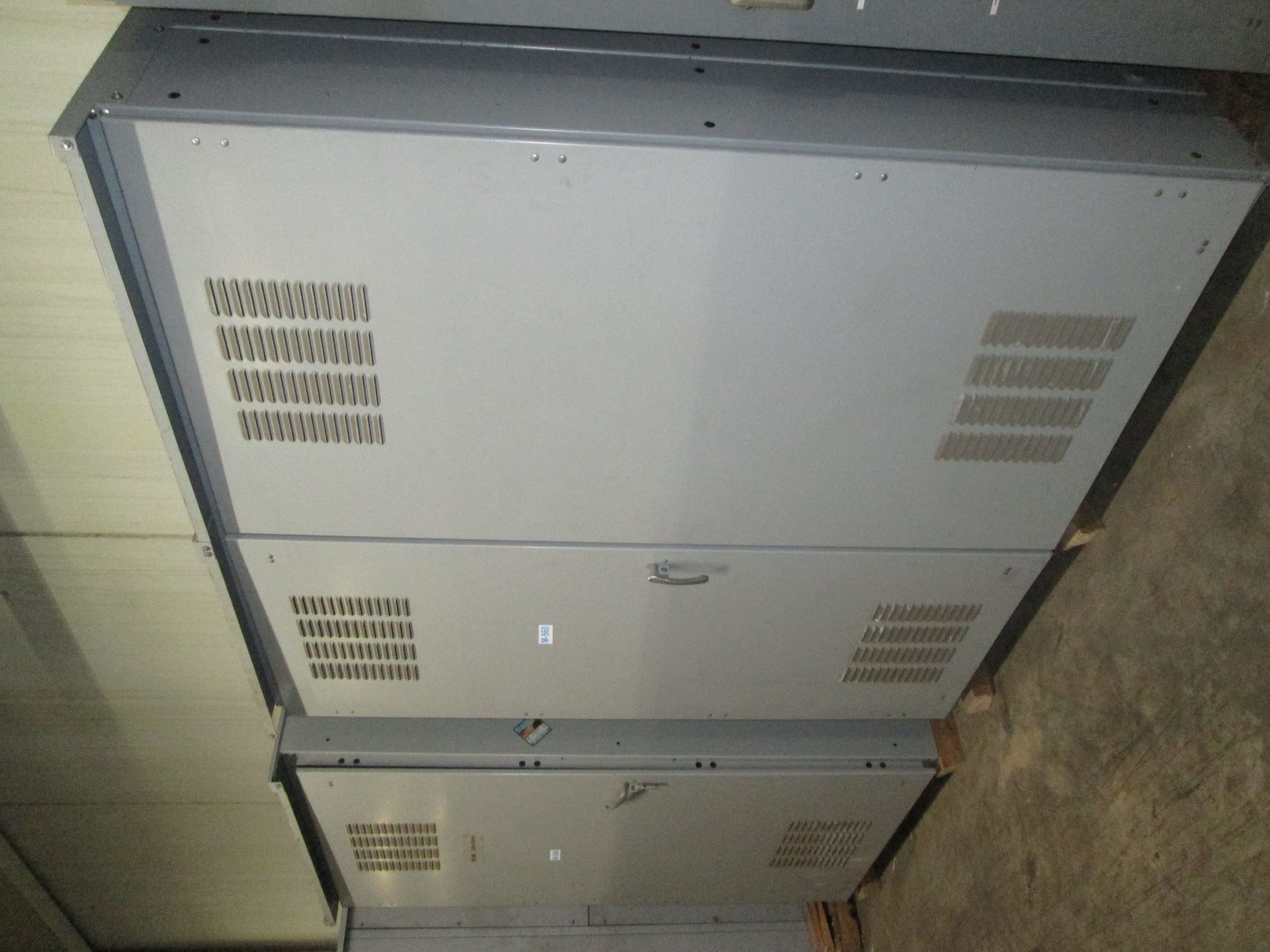 Picture of Cutler-Hammer Pow-R-Line Switchboard RD325T36W Main Breaker 2500 Amp 480Y/277 Volt 3Ph 4W NEMA 3R New Surplus