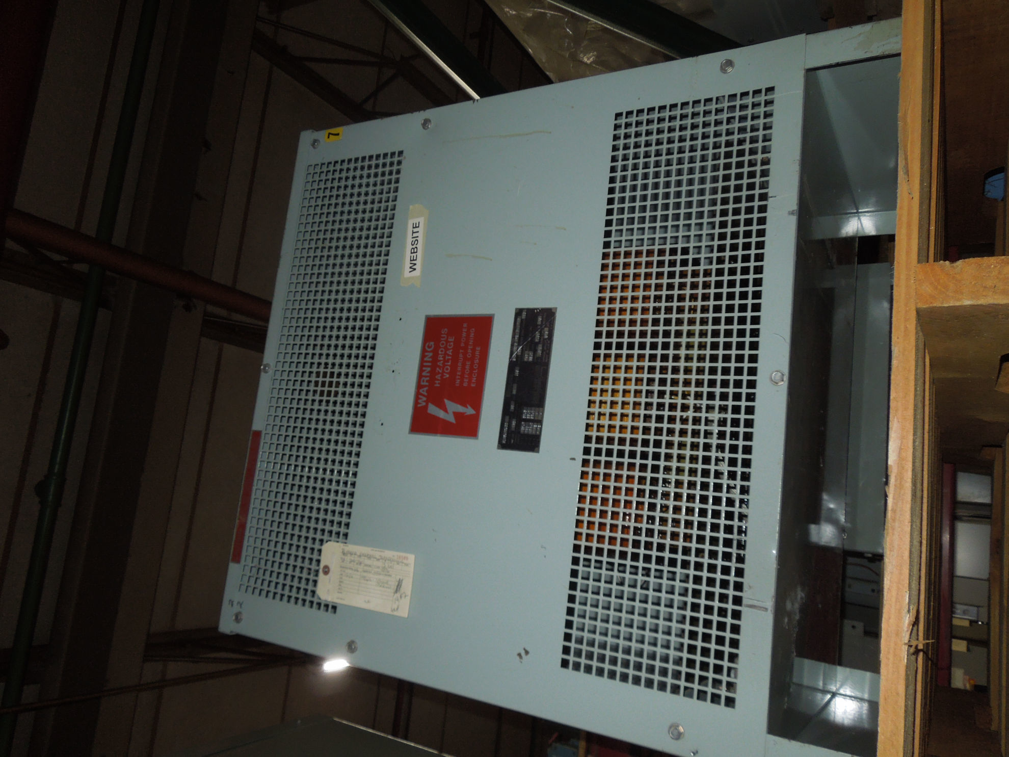 Picture of Basler Low Voltage Dry Type Transformer | 44 KVA 460-460 Volt | 3 Phase NEMA 1 R&G