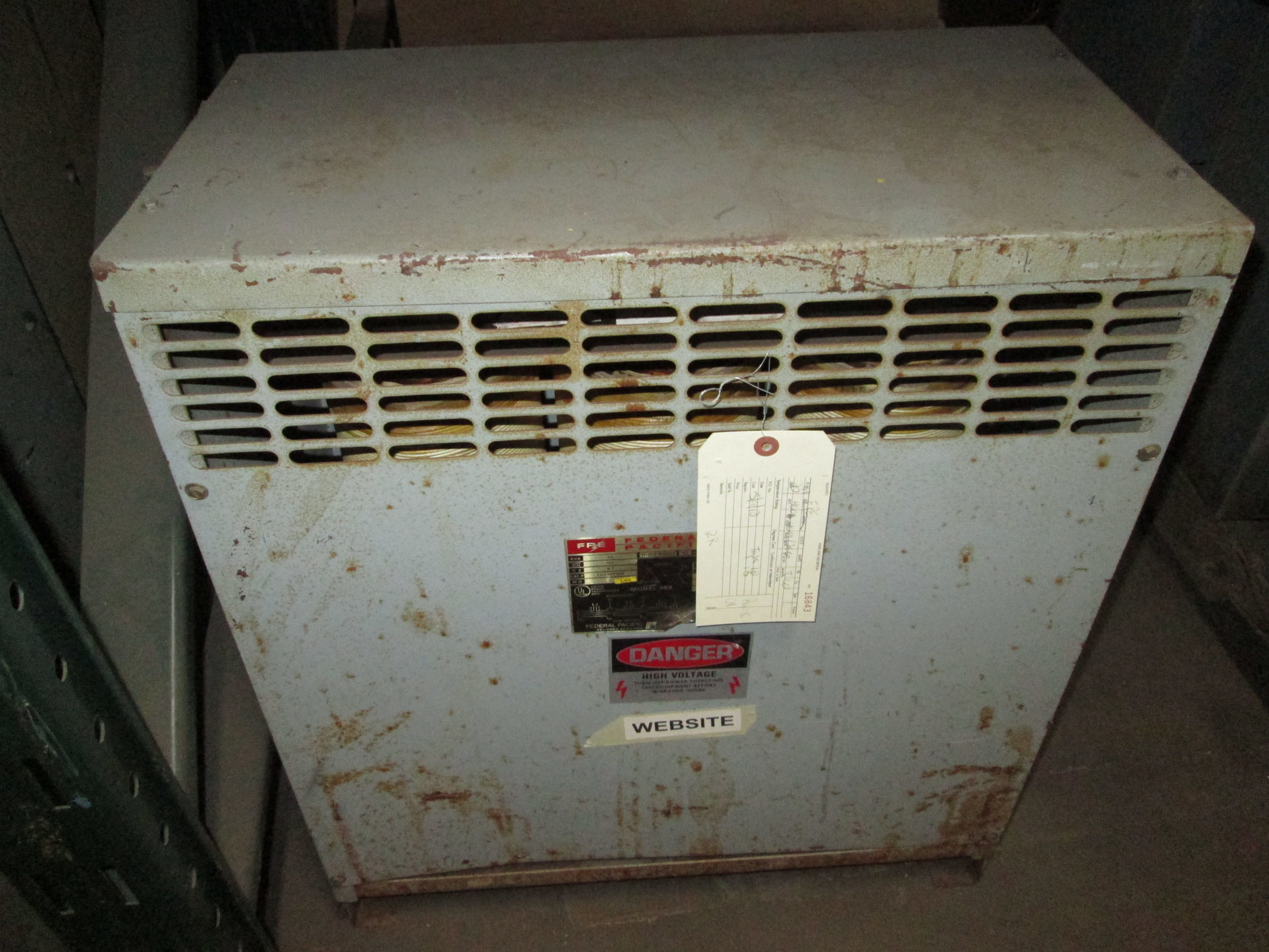 Picture of Federal Pacific 20 KVA 460-460Y/266 Volt 3 Phase Low Voltage Dry Type Transformer R&G