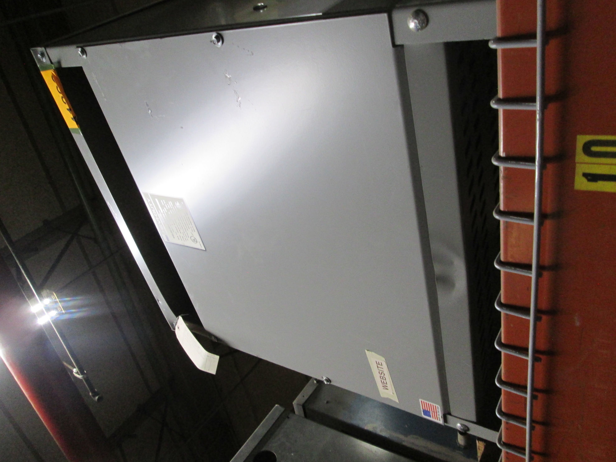 Picture of Hevi-Duty 63 KVA 460-460Y/266 Volt 3 Phase Low Voltage Dry Type Transformer R&G