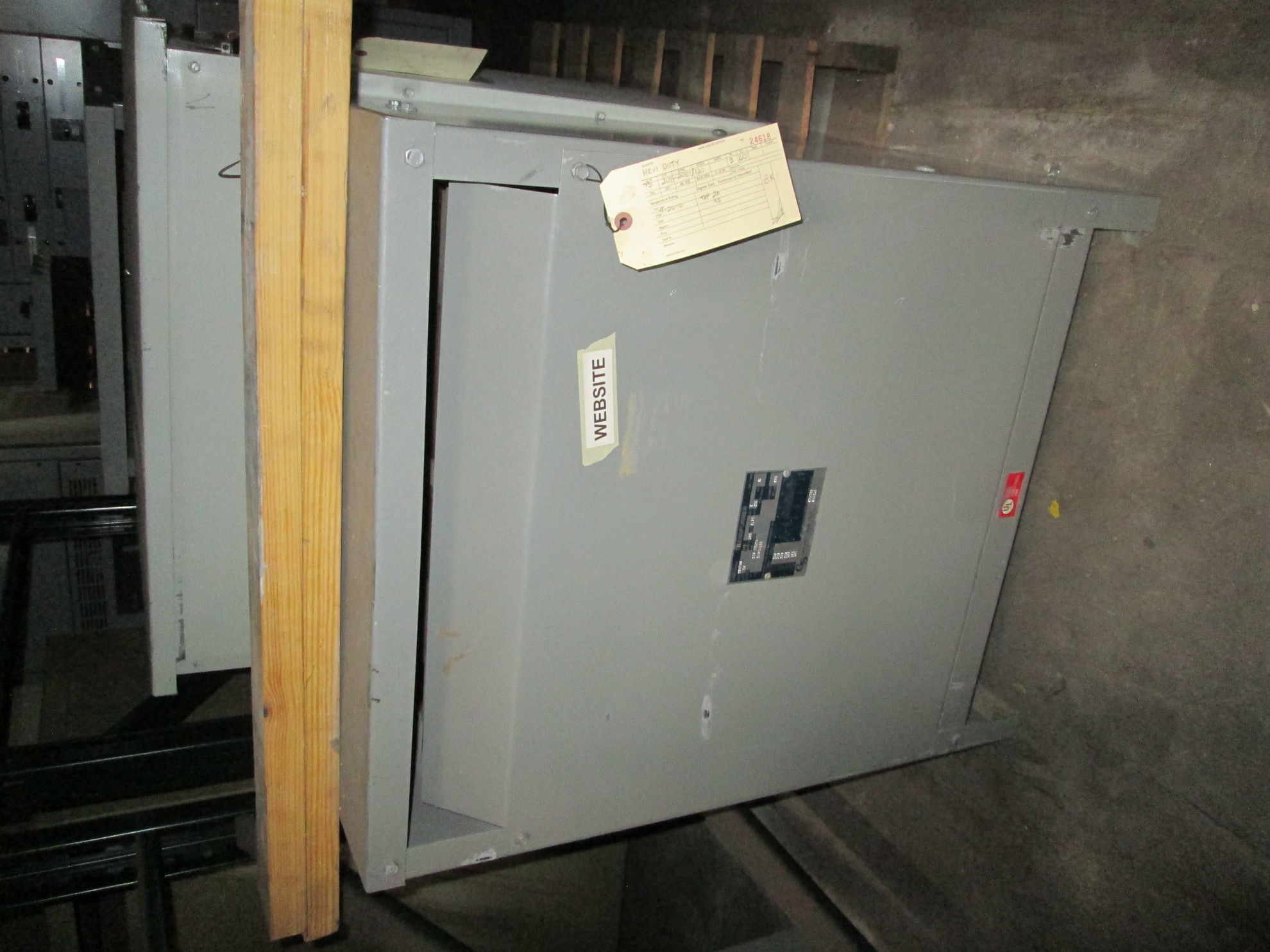 Picture of Hevi-Duty 75 KVA 208-208Y/120 Volt 3 Phase Low Voltage Dry Type Transformer R&G