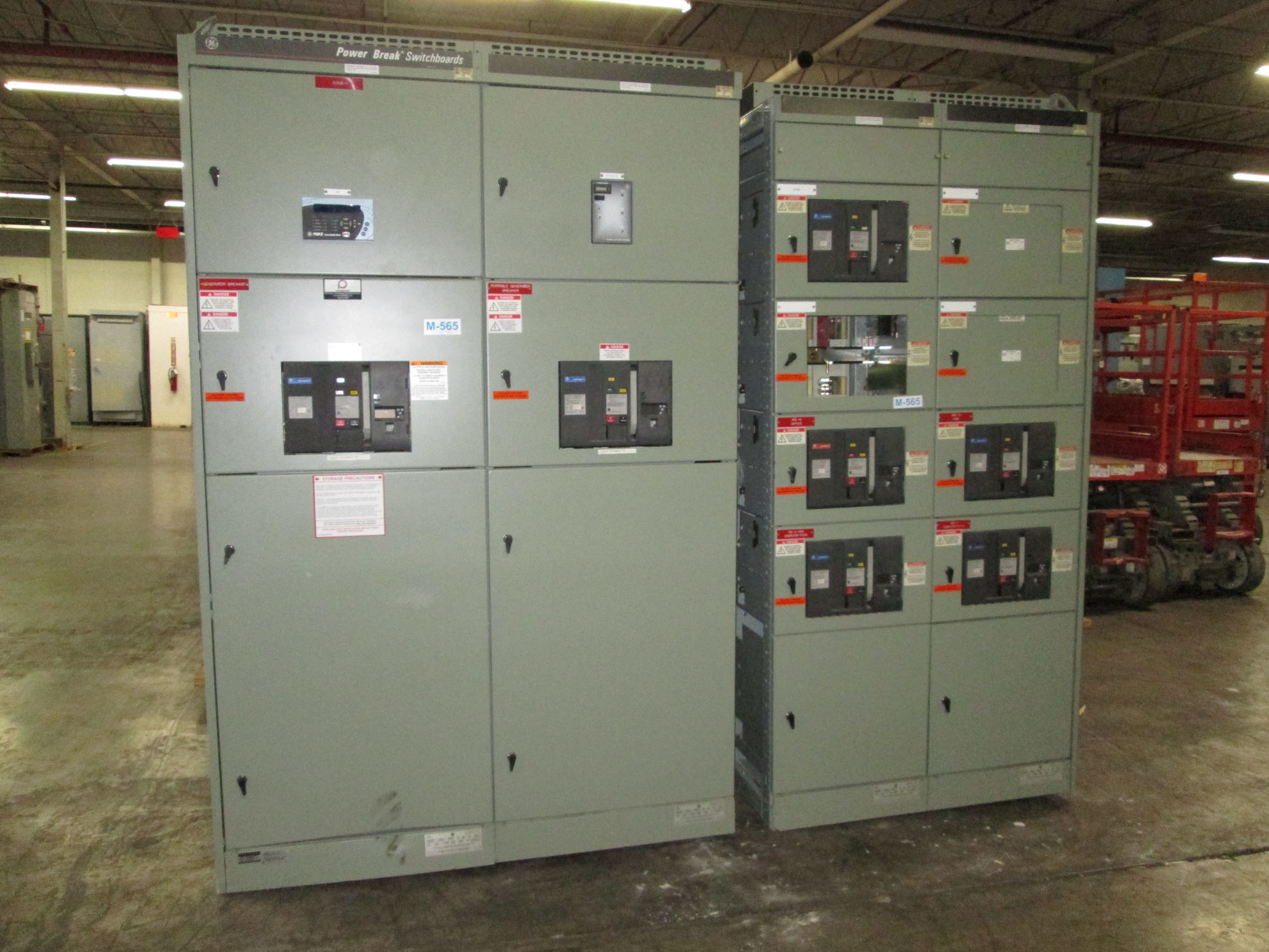 Picture of General Electric Power Break Switchboard SSD20B220 | 2000 Amp Main Breaker | 480Y/277V 3-Phase 4-Wire | NEMA 1 R&G