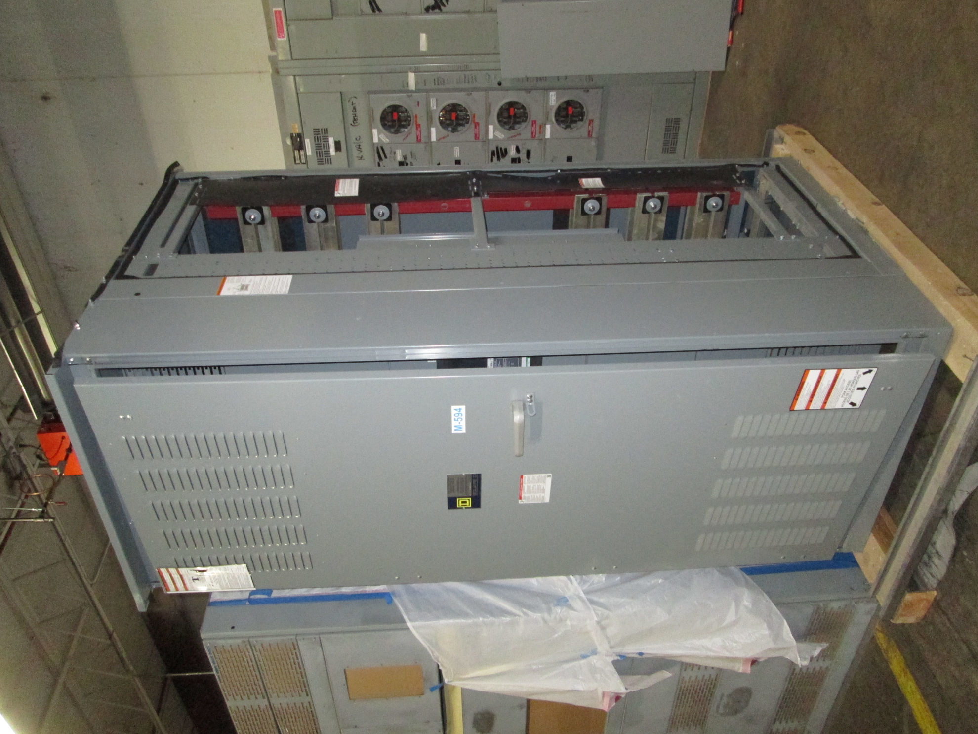 Picture of SQ D Power Style Switchboard 3000 Amp Main Breaker 480 Volt 3 Ph 3W w/ Arc Flash NEMA 3R Surplus