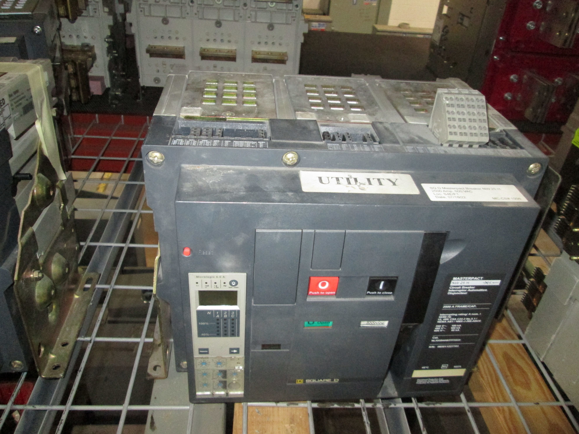 Picture of Square D NW25H MasterPact Breaker 2500A 600 VAC E/O F/M