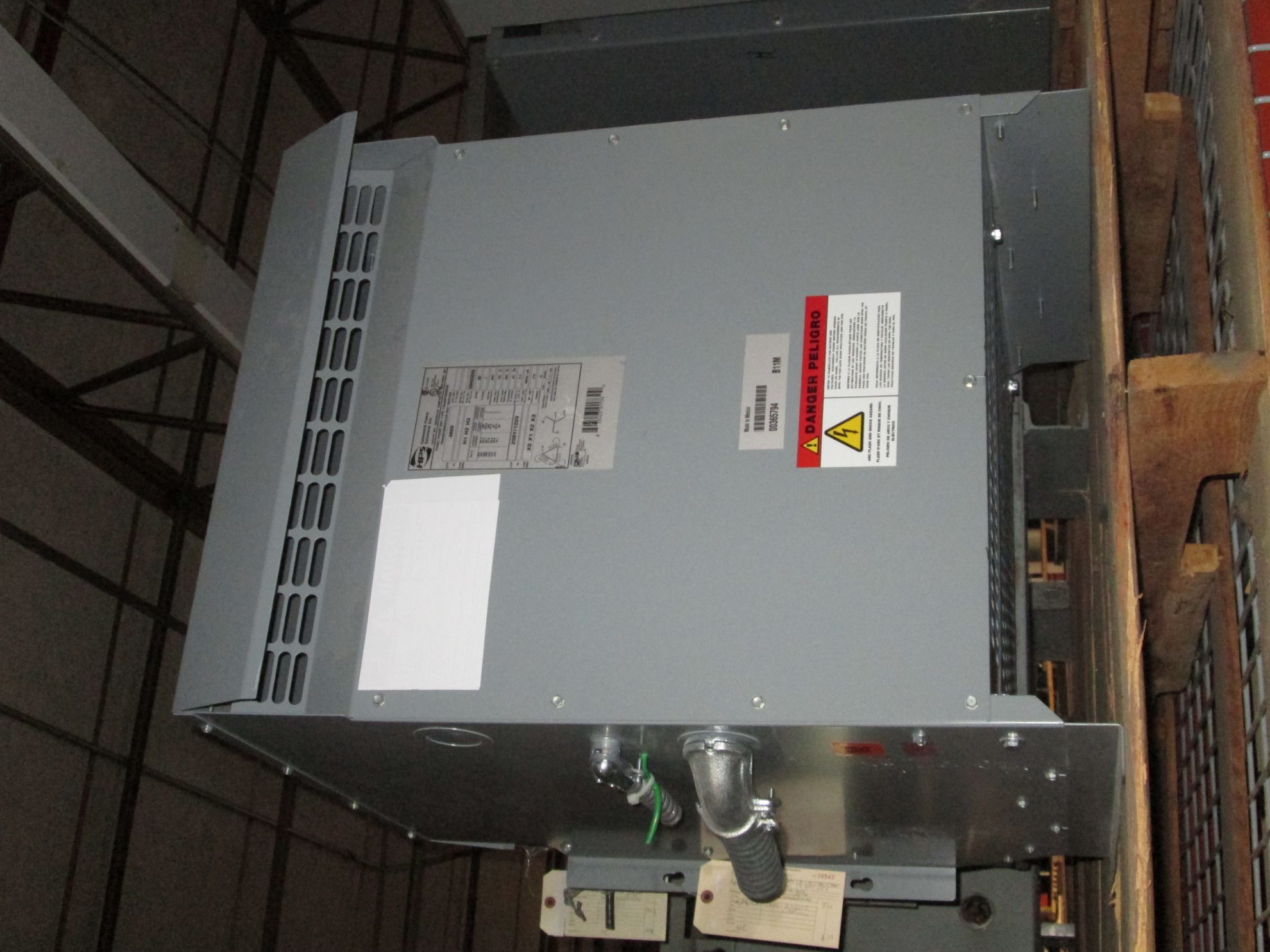 Picture of Hammond 30 KVA 480-208Y/120 Volt 3 Phase Low Voltage Dry Type Transformer R&G