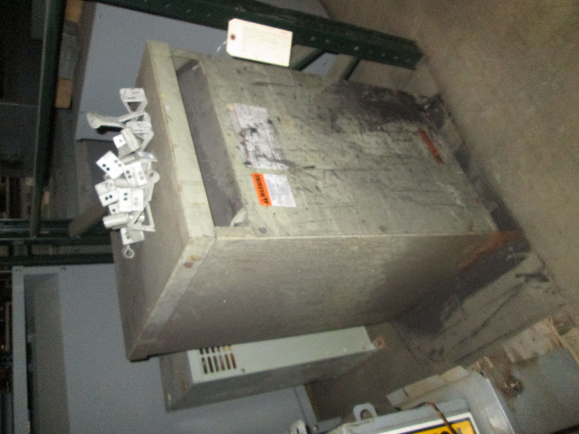 Picture of General Electric 37.5 KVA 480-240Y/120 Volt 1 Phase Low Voltage Dry Type Transformer R&G